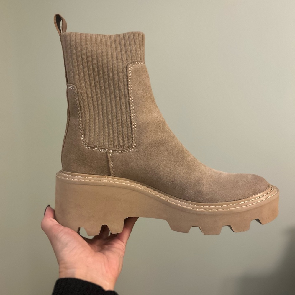 DOLCE VITA HOVEN H20 RESISTANT SUEDE PLATFORM LUG SOLE CHELSEA BOOTIES - SZ 5.5